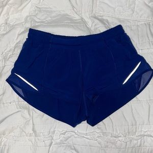 lululemon hotty hot low rise short 2.5”- royal blue